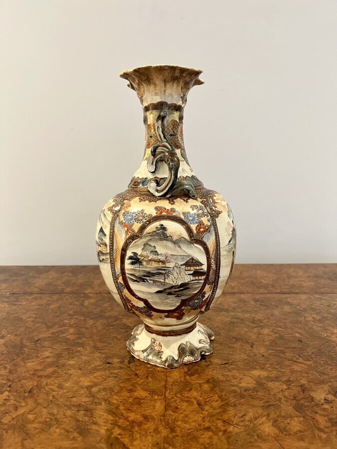 Antique Antique Japanese quality satsuma hand painted vase 