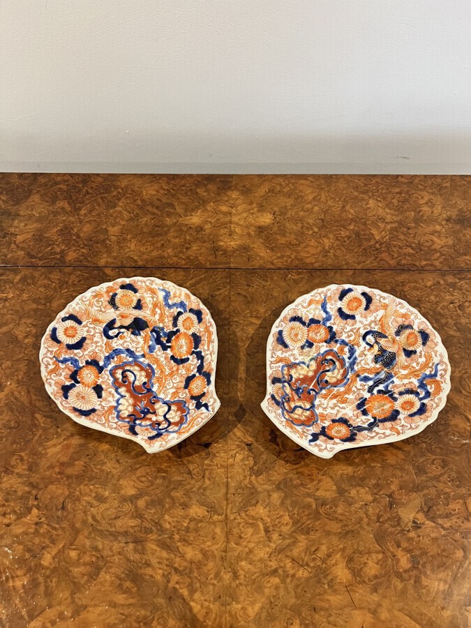 Antique Superb quality pair of antique Japanese Imari shell shaped plates 