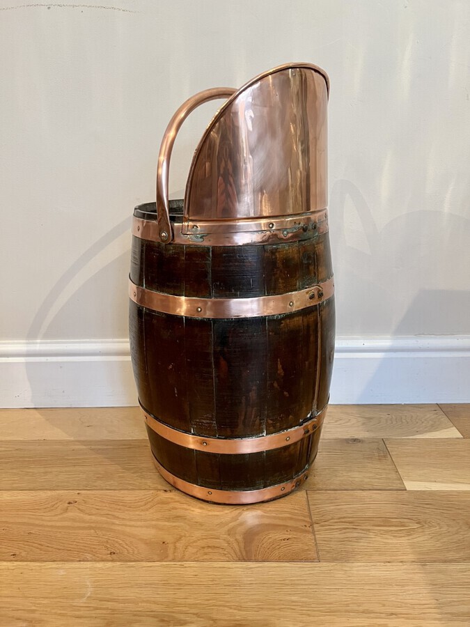 Antique Unusual antique Edwardian quality oak copper bounded coal bucket 