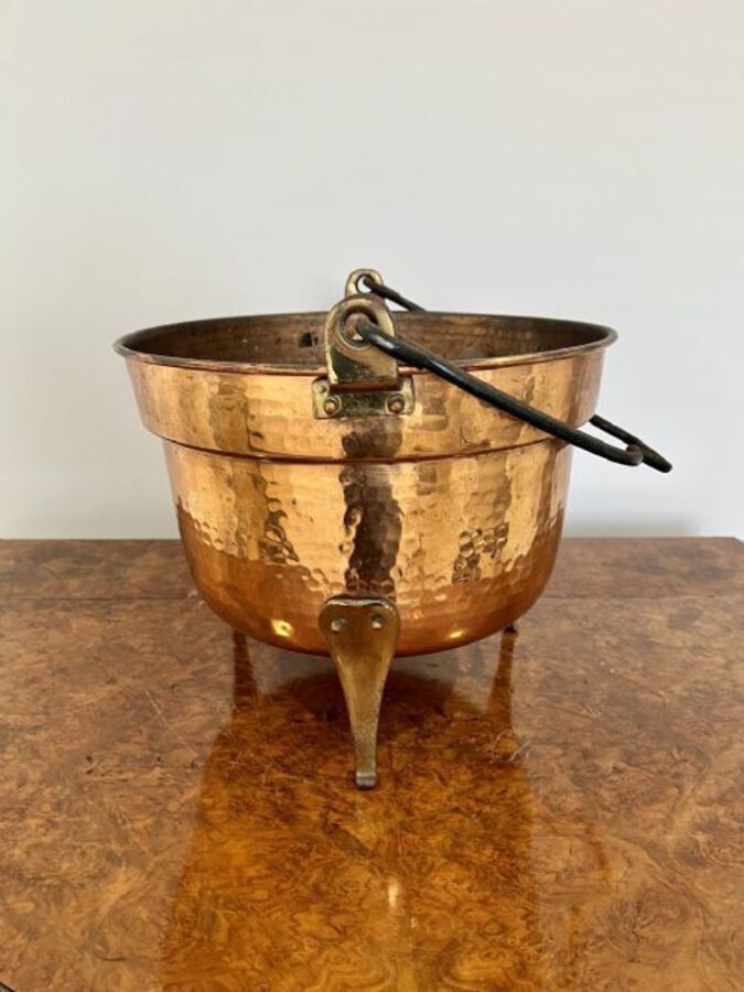 Antique ANTIQUE VICTORIAN QUALITY COPPER COAL BUCKET