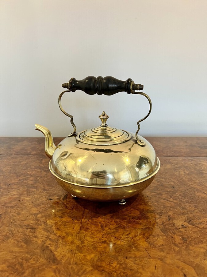 Antique Unusual round antique Victorian quality brass kettle 