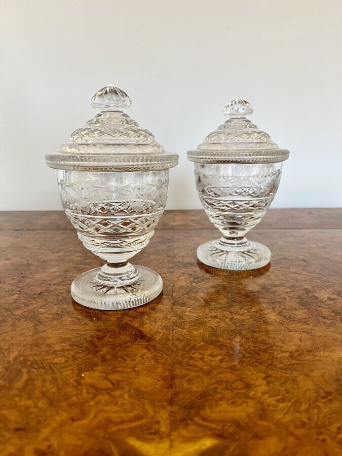Antique STUNNING QUALITY PAIR OF ANTIQUE VICTORIAN CUT GLASS LIDDED VASES