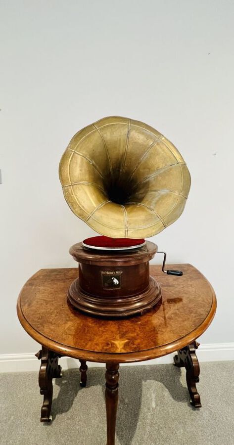 Antique ANTIQUE MAHOGANY BRASS HORN GRAMOPHONE