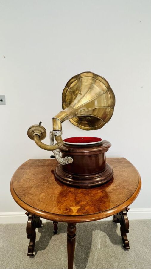 Antique ANTIQUE MAHOGANY BRASS HORN GRAMOPHONE