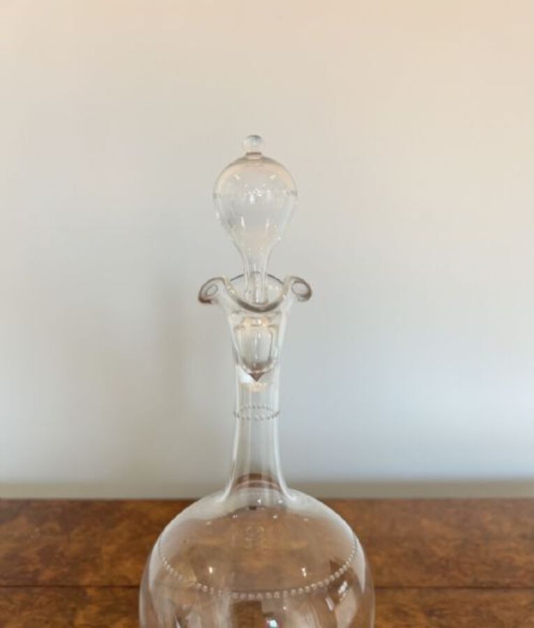 Antique ELEGANT ANTIQUE VICTORIAN QUALITY GLASS DECANTER