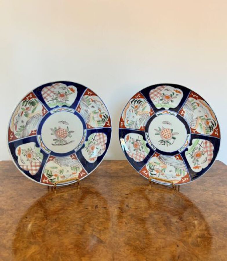 Antique QUALITY PAIR OF ANTIQUE JAPANESE IMARI plates