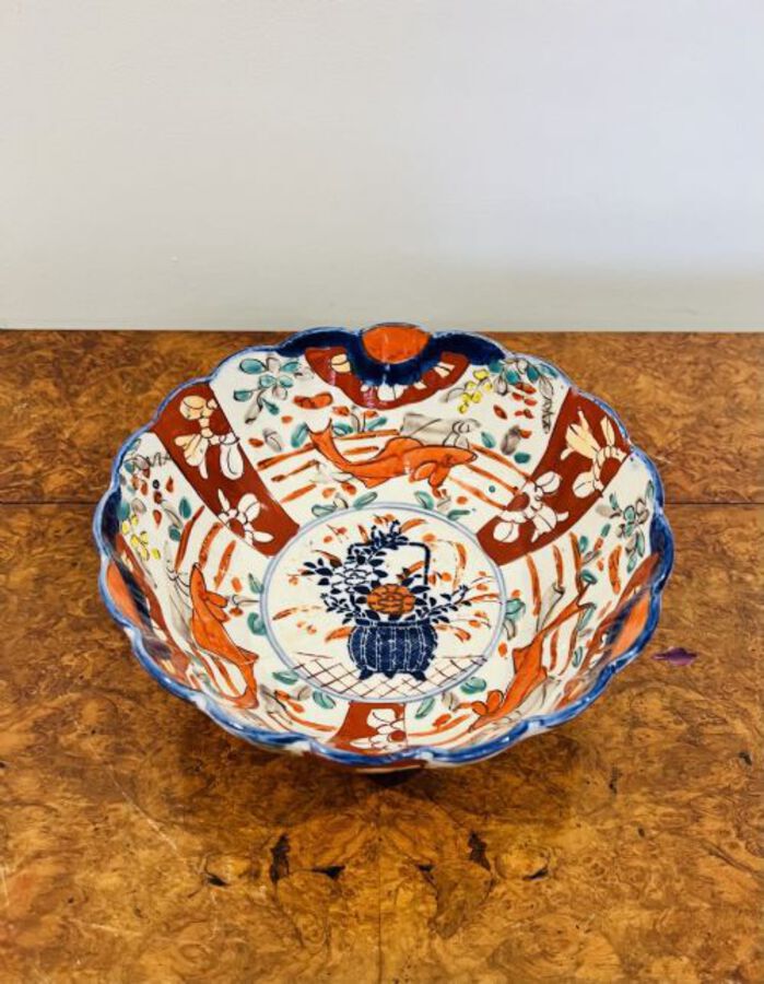 Antique Lovely antique Japanese imari bowl with a scallop shape edge 
