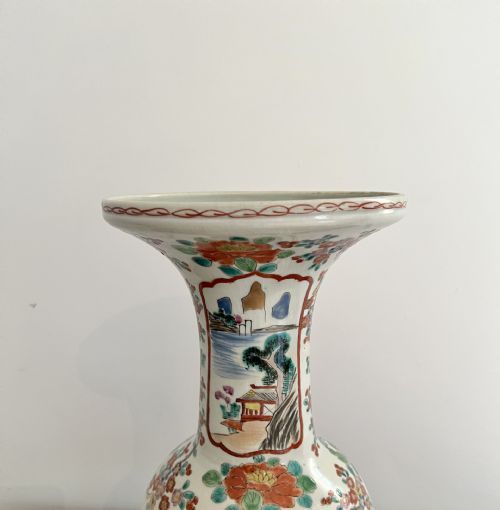Antique Fantastic quality pair of large antique Japanese imari vases 