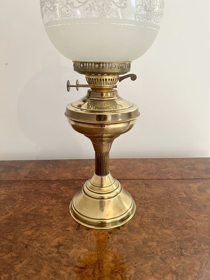 Antique Antique Edwardian quality brass and glass oil lamp