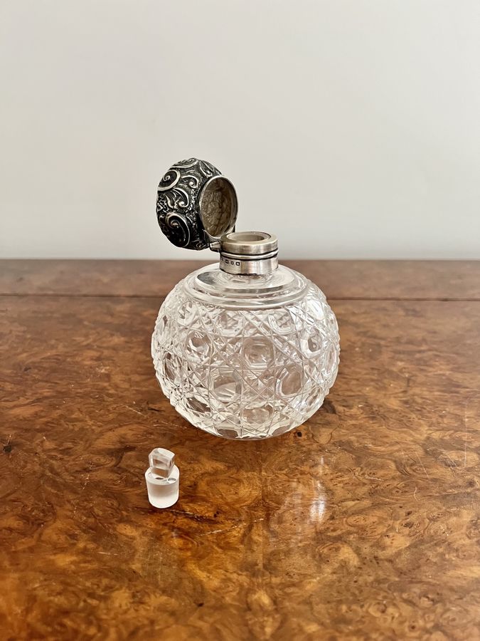 Antique Quality antique Victorian Silver mounted scent bottle 
