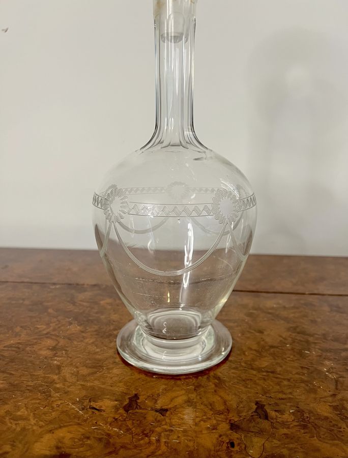 Antique Fine quality antique Victorian glass decanter 