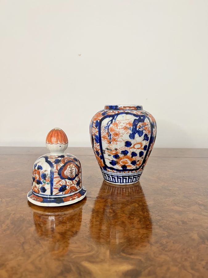 Antique Stunning quality antique Japanese imari lidded vase