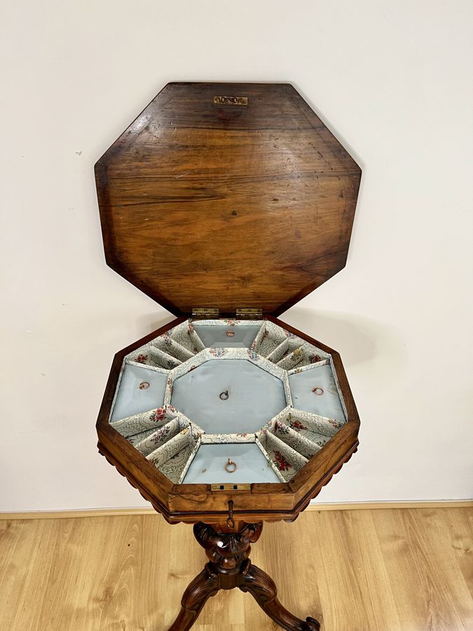 Antique Fantastic quality antique Victorian burr walnut trumpet work table 
