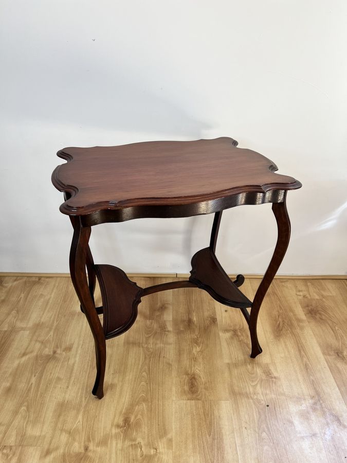 Antique Edwardian quality mahogany lamp table