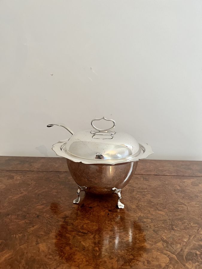 Antique Antique Edwardian quality silver plated tureen by Mapping and Webb
