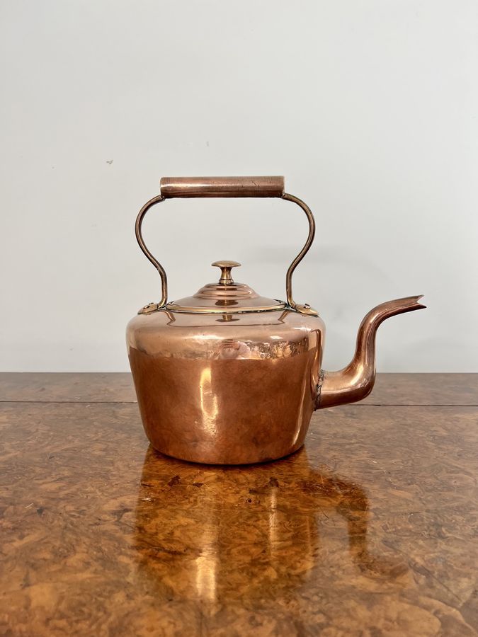 Antique Lovely antique George III small copper kettle