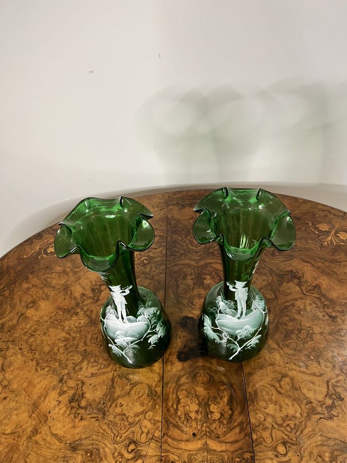Antique Stunning quality pair of antique Victorian Mary Gregory vases 
