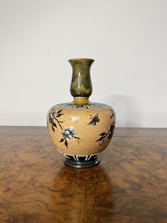 Antique Fantastic quality antique Doulton Lambeth vase by Eliza Simmance