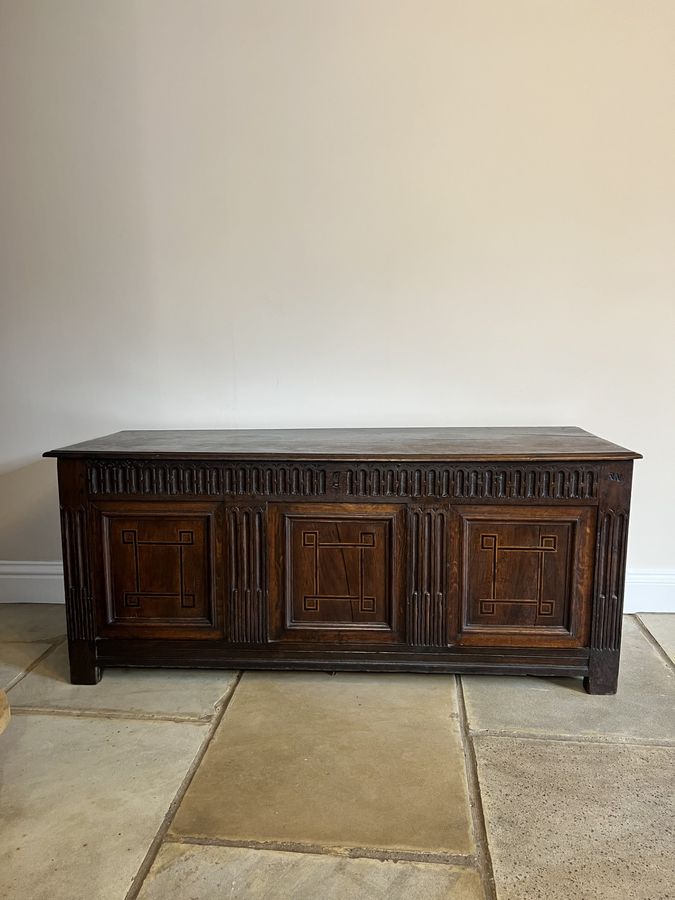 Antique 18th century quality oak coffer