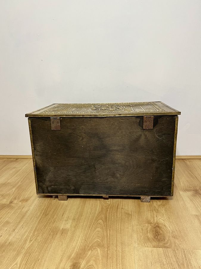 Antique Antique quality ornate brass coal box