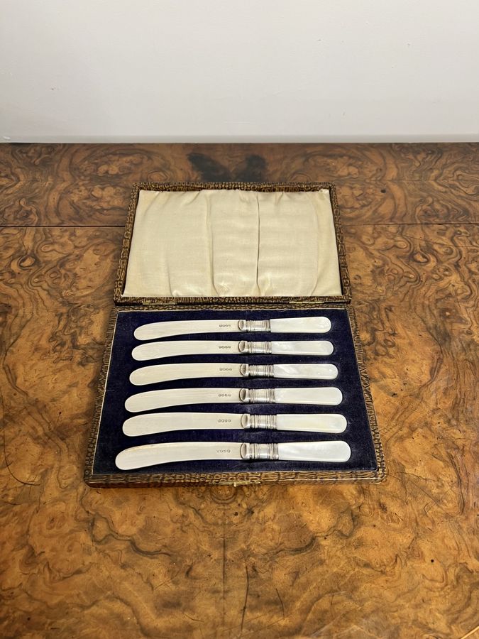 Antique Antique Edwardian set of six butter knives 