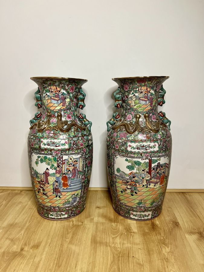 Fantastic pair of antique large Chinese floor standing vases