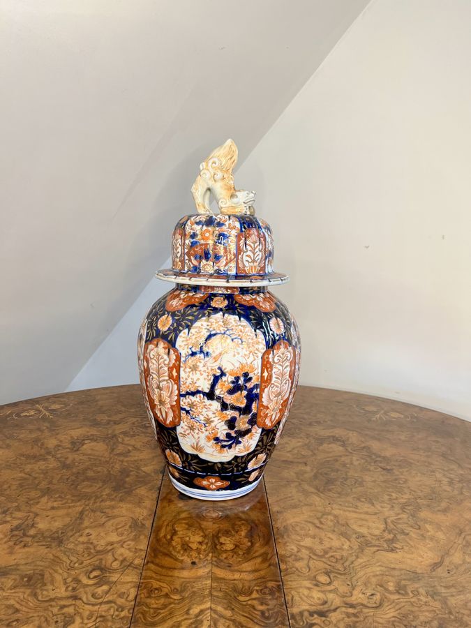 Antique Outstanding quality large antique Japanese imari vase 
