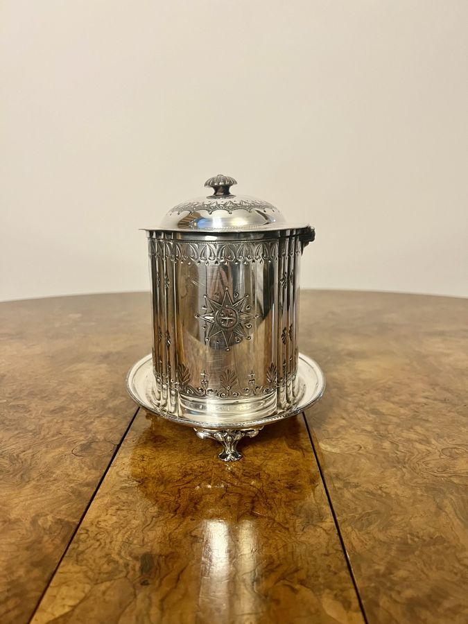 Antique Stunning antique Victorian silver plated biscuit barrel
