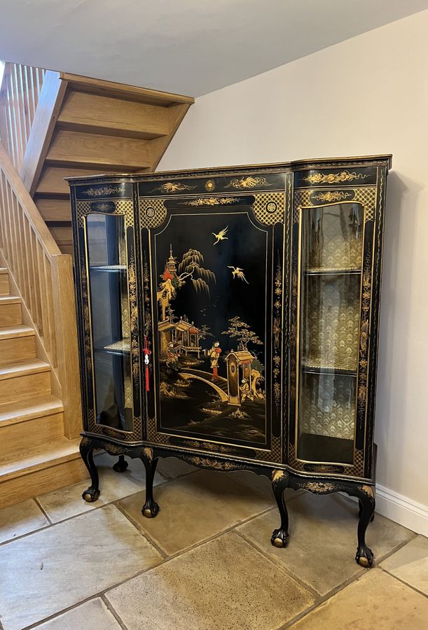 Antique Large antique Edwardian quality chinoiserie decorated display cabinet 