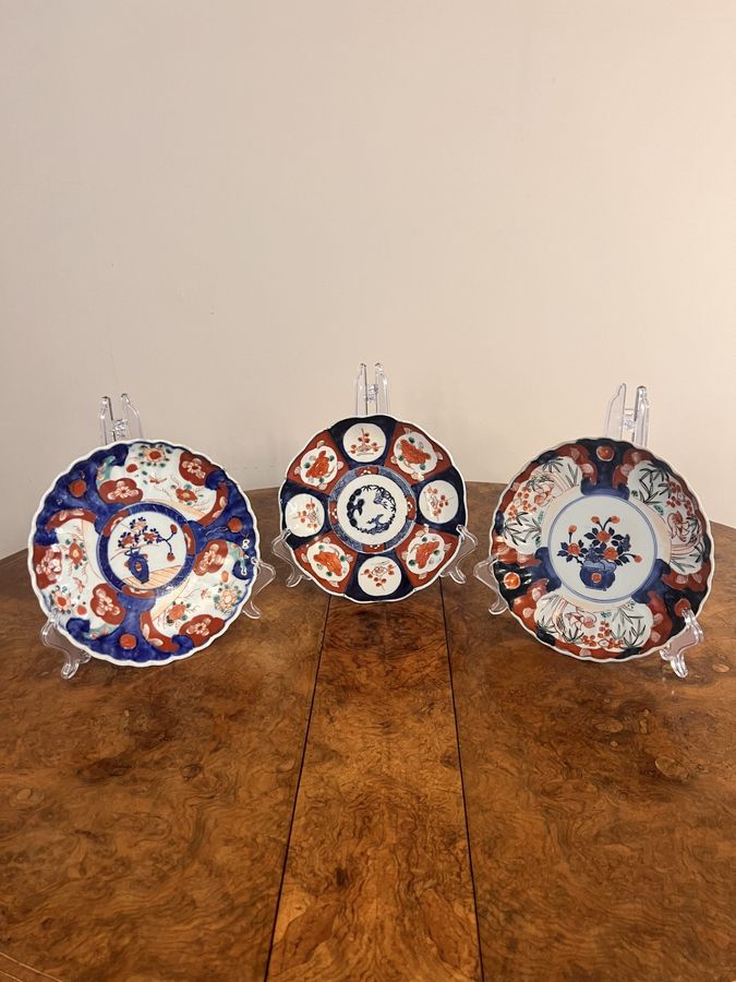 Antique Quality collection of five antique Japanese imari plates