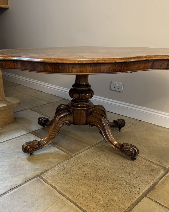 Antique Stunning quality antique Victorian quality burr walnut dining table 