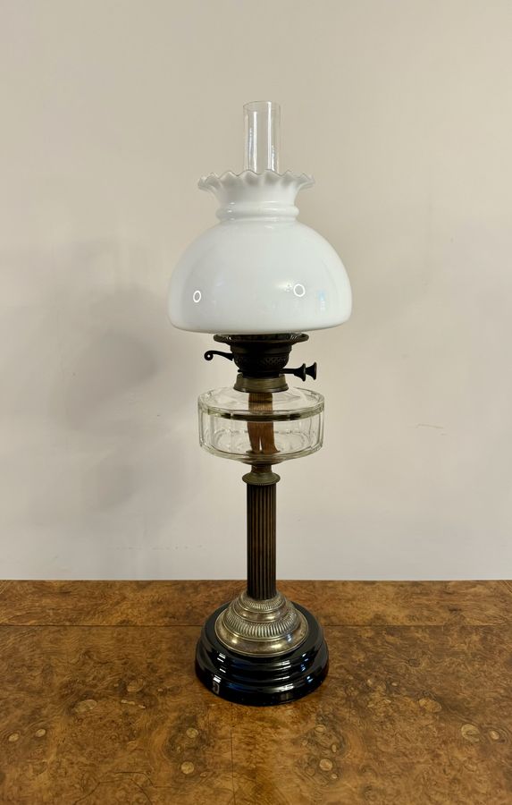 Wonderful quality antique Victorian oil lamp
