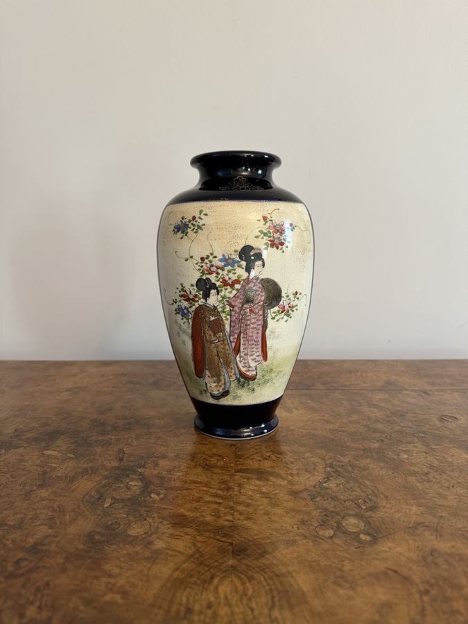 Antique Wonderful quality pair of antique Japanese satsuma vases 