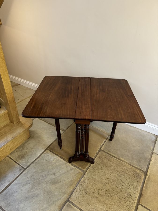 Antique Antique Victorian quality mahogany Sutherland table 