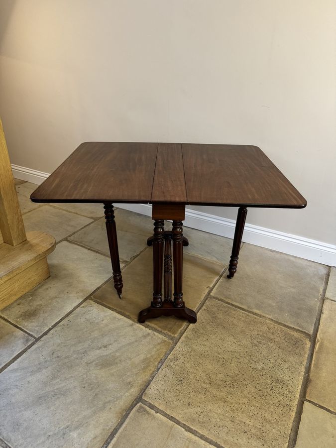 Antique Antique Victorian quality mahogany Sutherland table 