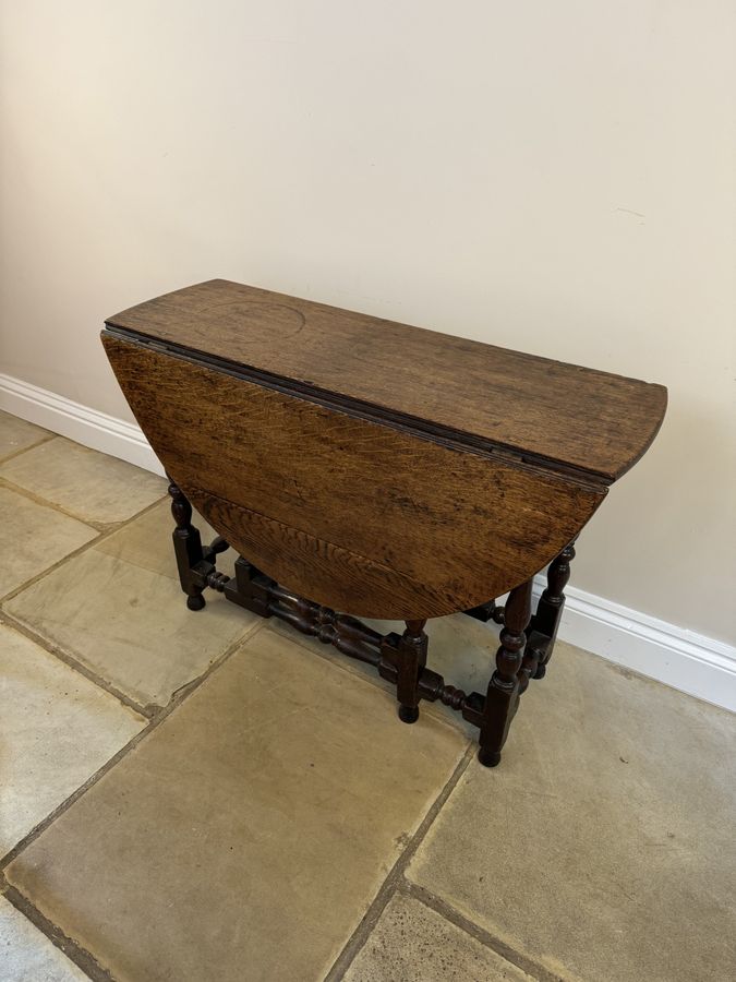 Antique 18th century quality antique oak drop leaf dining table 