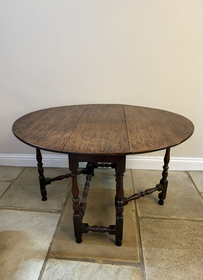 Antique 18th century quality antique oak drop leaf dining table 