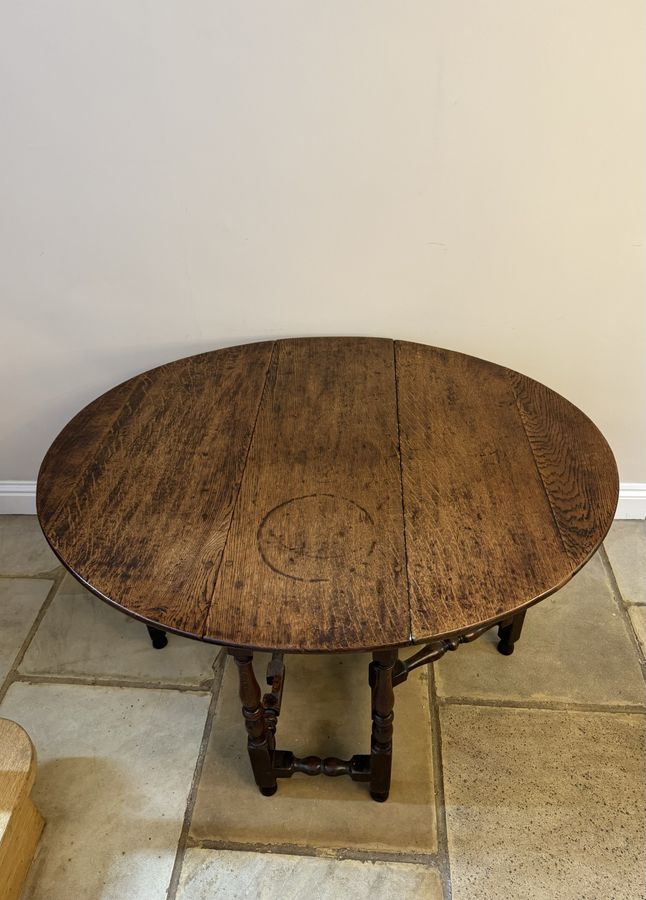 Antique 18th century quality antique oak drop leaf dining table 