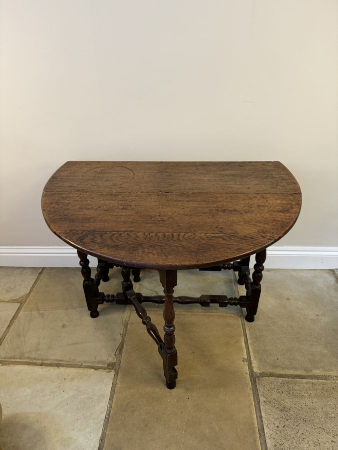 Antique 18th century quality antique oak drop leaf dining table 