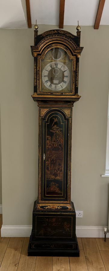 Antique Fantastic quality antique George III lacquered and chinoiserie decorated longcase clock