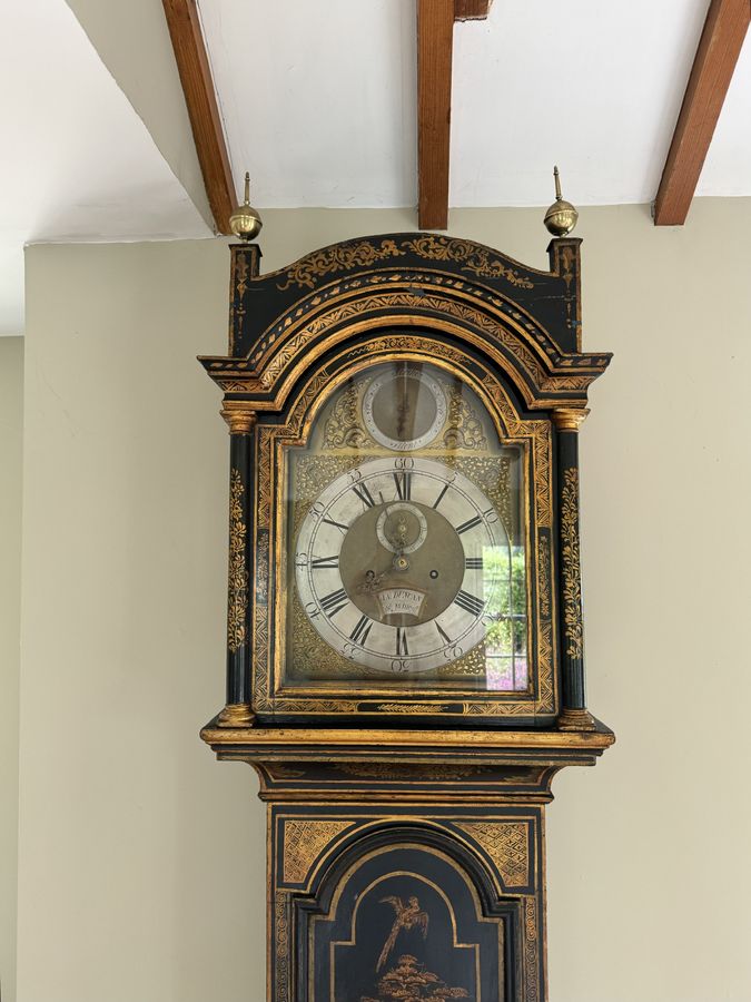 Antique Fantastic quality antique George III lacquered and chinoiserie decorated longcase clock