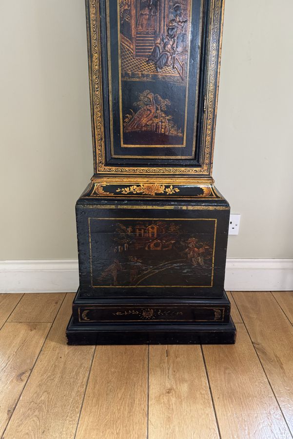 Antique Fantastic quality antique George III lacquered and chinoiserie decorated longcase clock