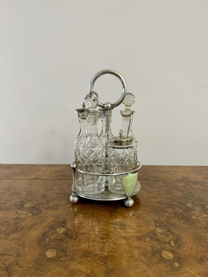 Antique Lovely quality antique Edwardian silver plated cruet set