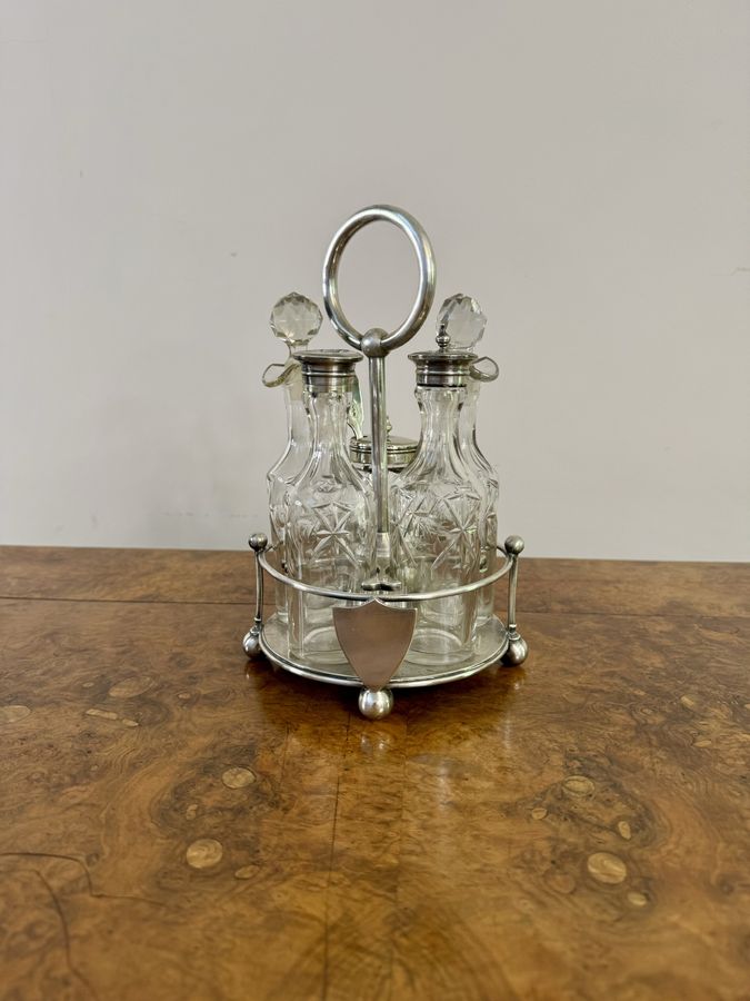 Antique Lovely quality antique Edwardian silver plated cruet set