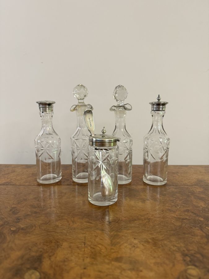 Antique Lovely quality antique Edwardian silver plated cruet set