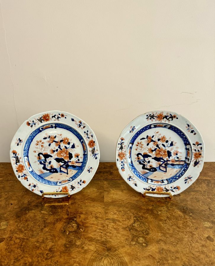 Antique Quality pair of antique 18th century Chinese plates 