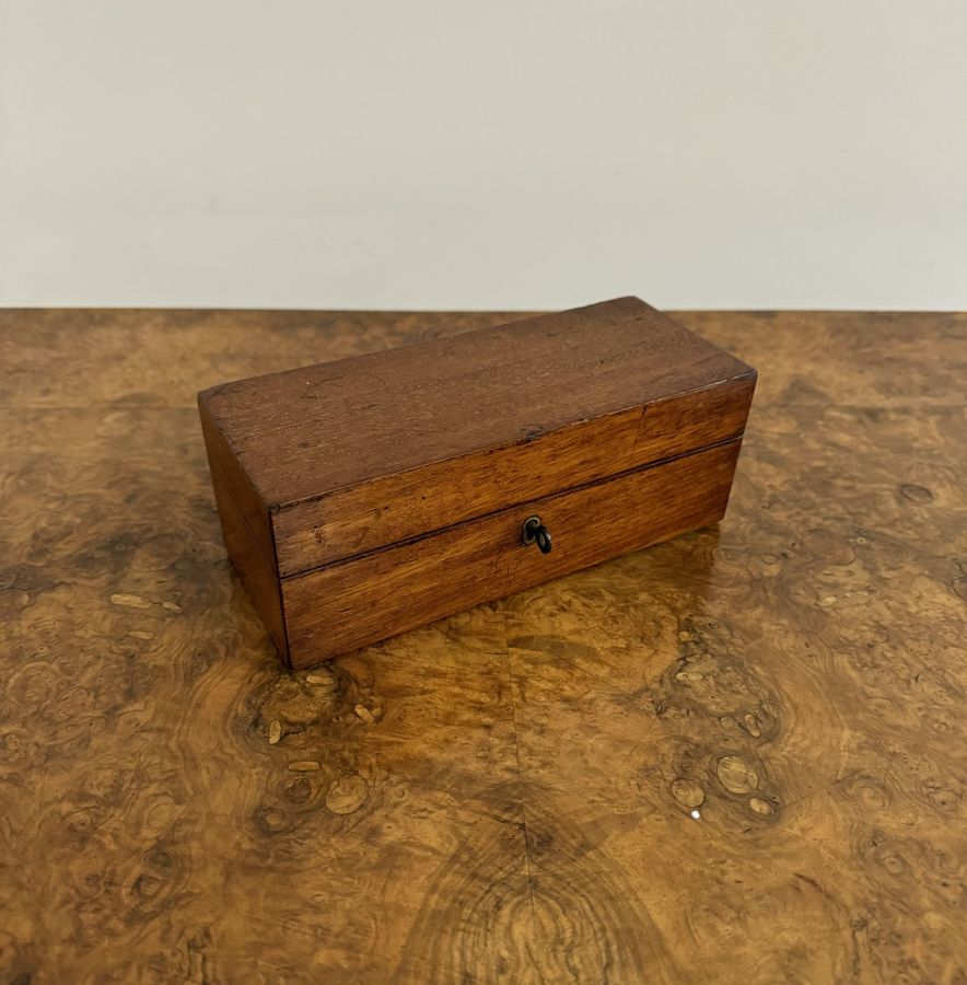 Lovely antique Victorian mahogany trinket box