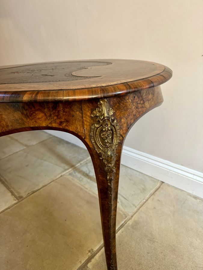 Antique Antique Victorian freestanding quality inlaid burr walnut kidney writing table 