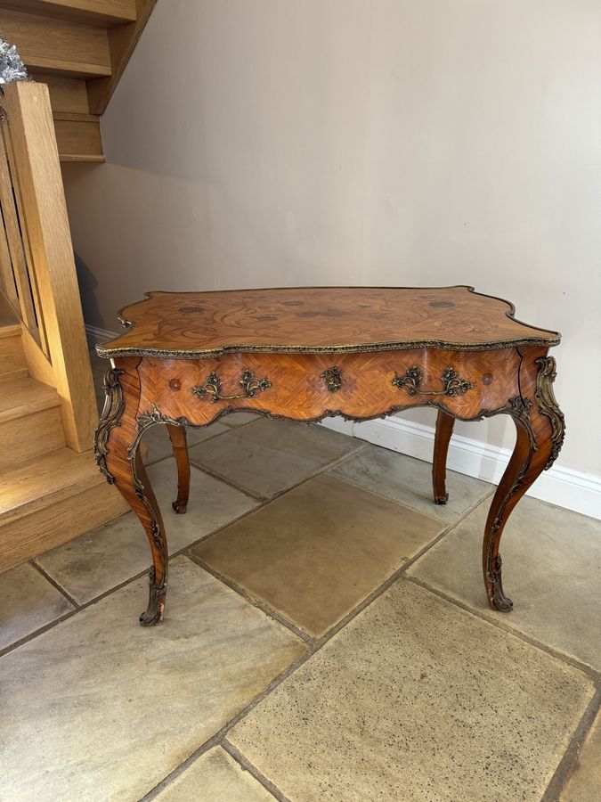 Antique Outstanding quality antique 19th century freestanding French kingwood marquetry inlaid centre table 