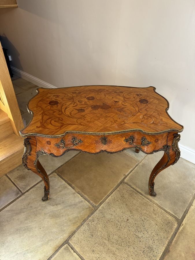 Antique Outstanding quality antique 19th century freestanding French kingwood marquetry inlaid centre table 